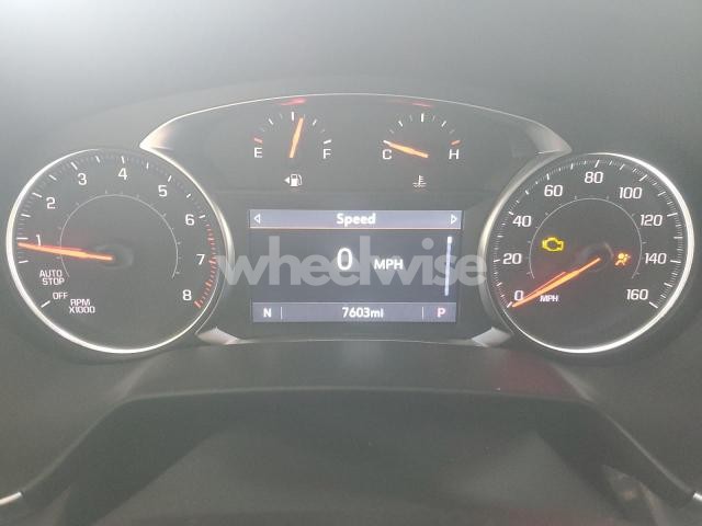 Photo 2 of 2025 CHEVROLET BLAZER 2LT (VIN 3GNKBHR42SS210075)
