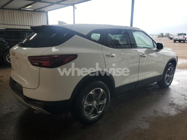 Photo 9 of 2025 CHEVROLET BLAZER 2LT (VIN 3GNKBHR42SS210075)