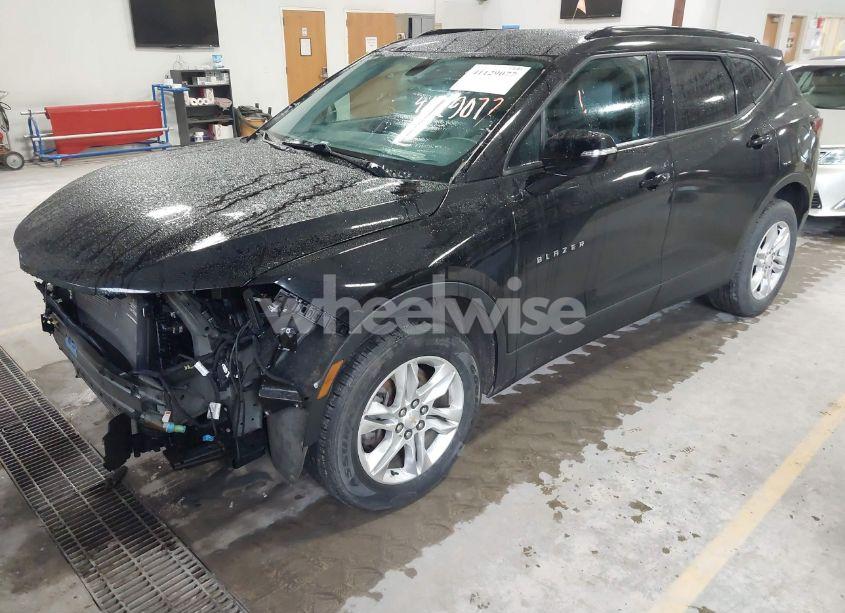Photo 2 of 2020 Chevrolet Blazer AWD 2LT (VIN 3GNKBHR43LS682707)