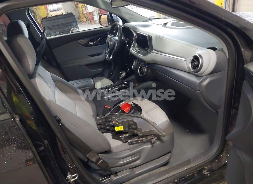 Photo 5 of 2020 Chevrolet Blazer AWD 2LT (VIN 3GNKBHR43LS682707)