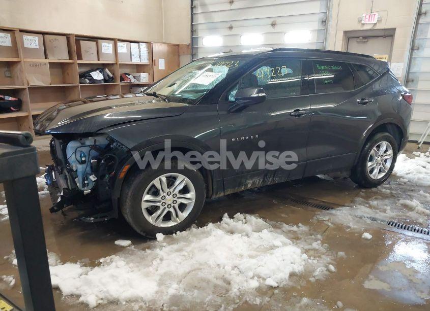 Photo 2 of 2022 Chevrolet Blazer AWD 2LT (VIN 3GNKBHR43NS118140)