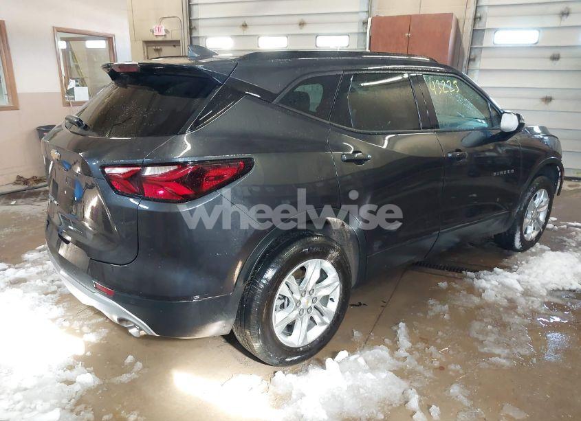 Photo 4 of 2022 Chevrolet Blazer AWD 2LT (VIN 3GNKBHR43NS118140)
