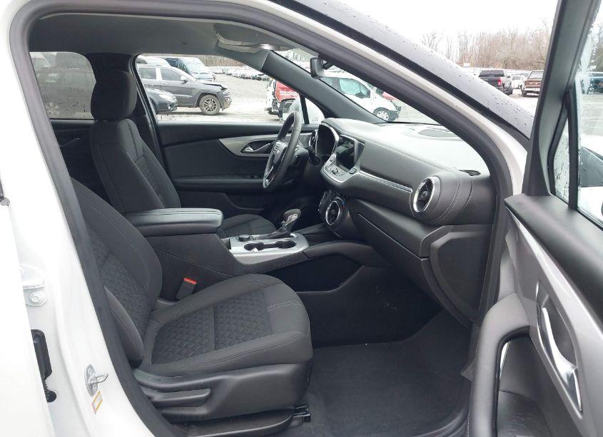 Photo 5 of 2022 Chevrolet Blazer AWD 2LT (VIN 3GNKBHR43NS128702)