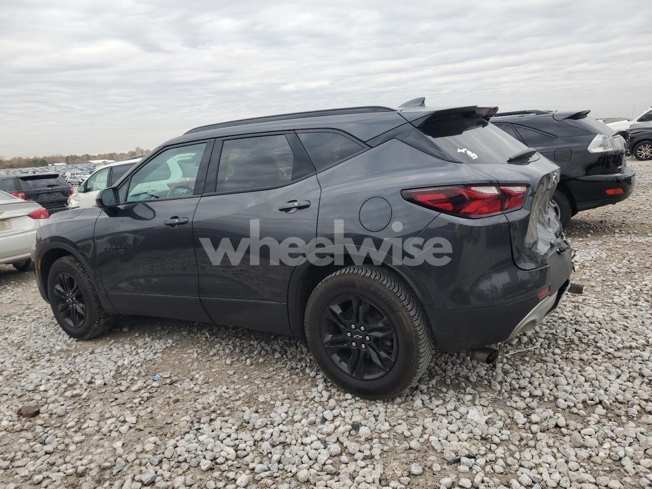 Photo 2 of 2022 CHEVROLET BLAZER 2LT (VIN 3GNKBHR43NS182128)