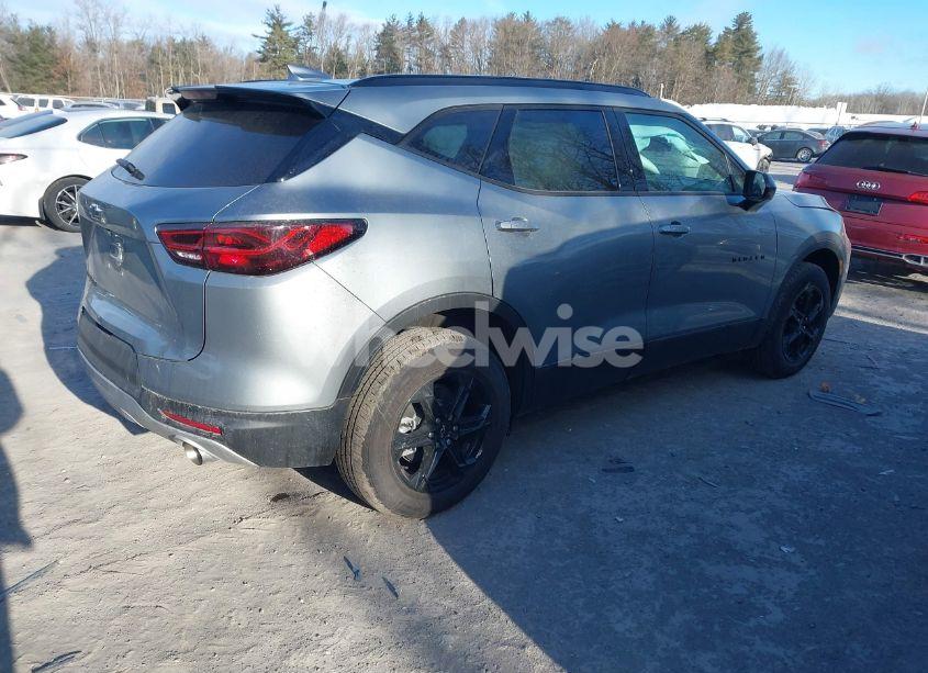 Photo 4 of 2025 Chevrolet Blazer AWD 2LT (VIN 3GNKBHR45SS104574)