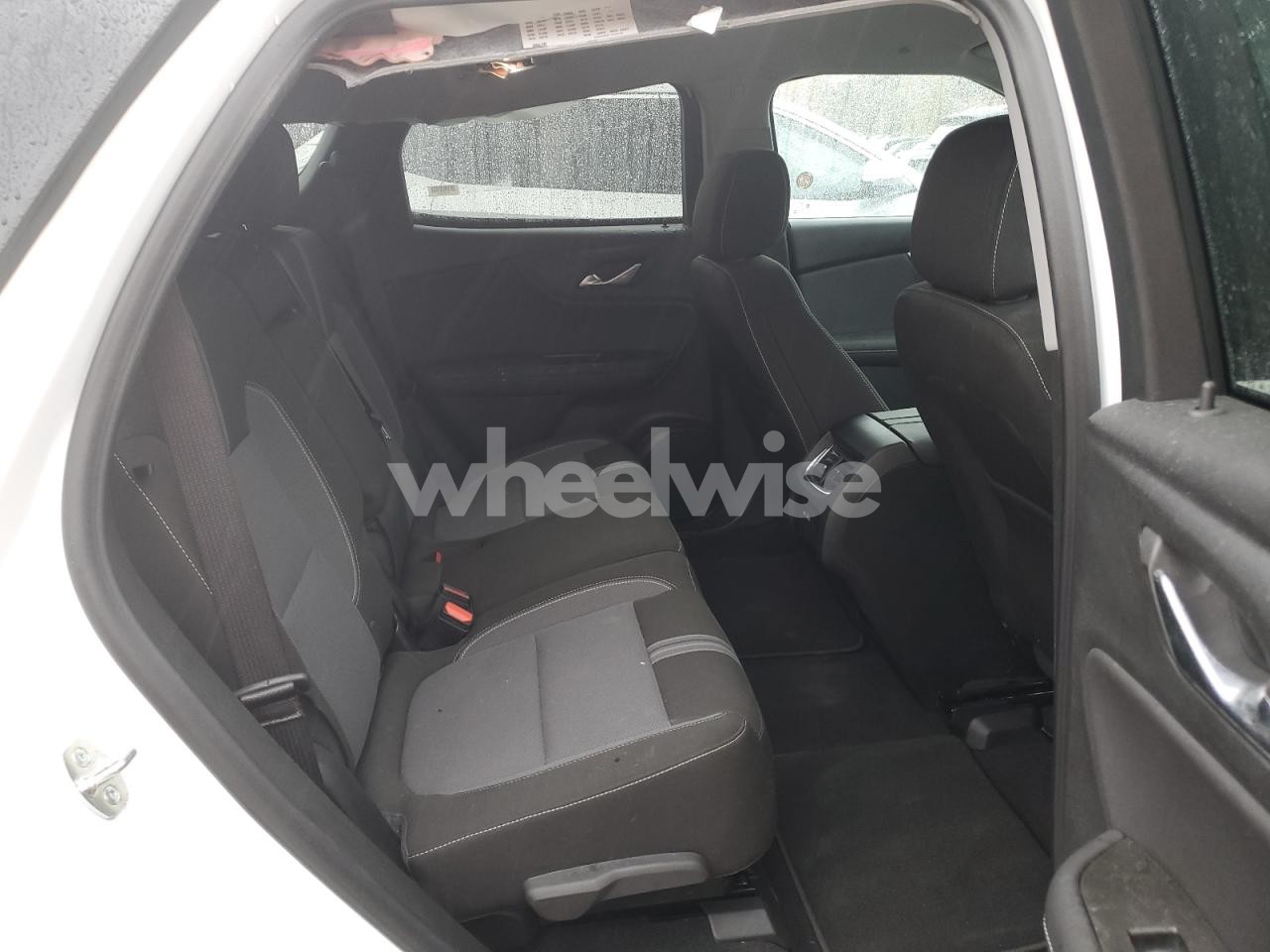 Photo 10 of 2025 CHEVROLET BLAZER 2LT (VIN 3GNKBHR45SS233303)