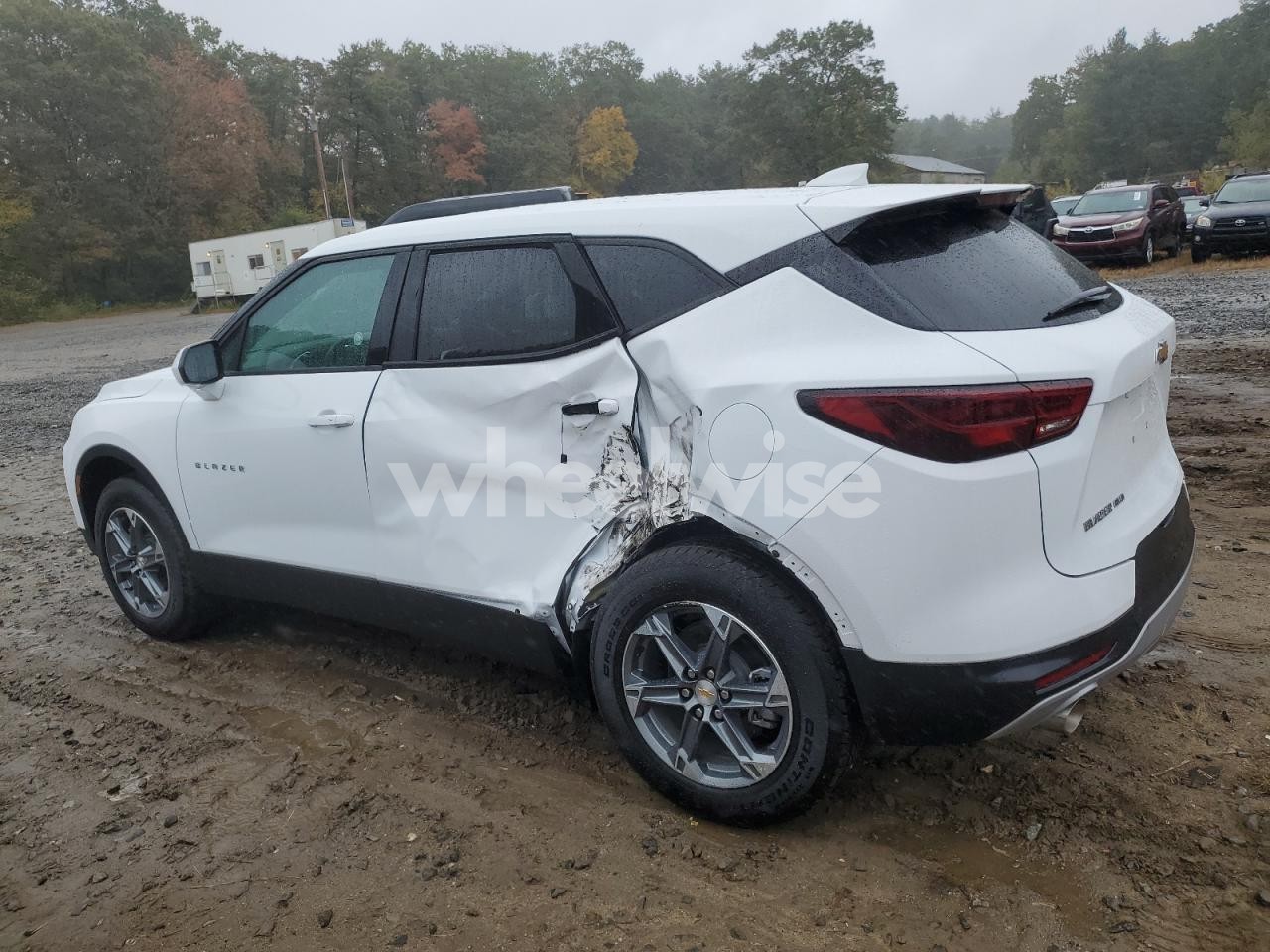 Photo 2 of 2025 CHEVROLET BLAZER 2LT (VIN 3GNKBHR45SS233303)