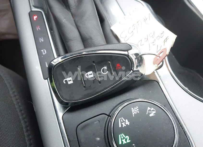 Photo 11 of 2021 Chevrolet Blazer AWD 2LT (VIN 3GNKBHR46MS586653)