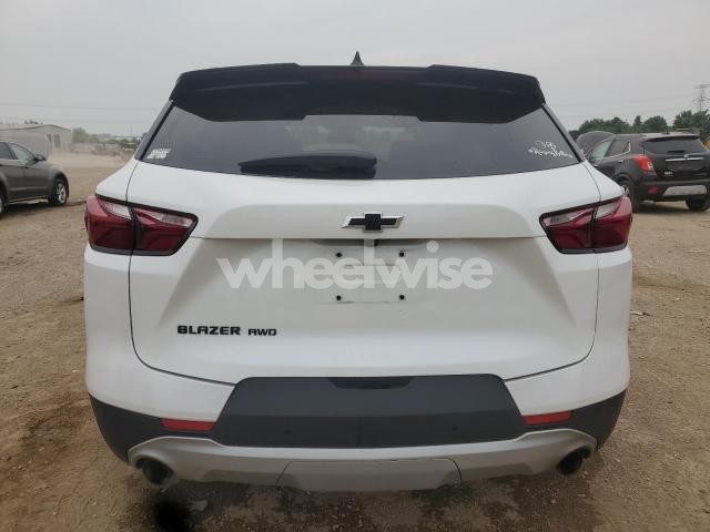 Photo 3 of 2022 CHEVROLET BLAZER 2LT (VIN 3GNKBHR46NS133070)