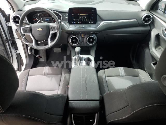 Photo 2 of 2025 CHEVROLET BLAZER 2LT (VIN 3GNKBHR46SS203176)