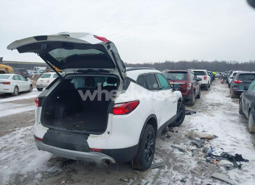 Photo 4 of 2021 Chevrolet Blazer AWD 2LT (VIN 3GNKBHR47MS562751)