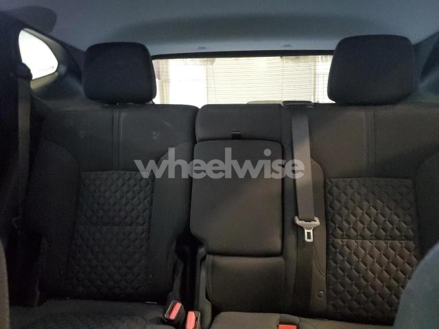 Photo 4 of 2022 CHEVROLET BLAZER 2LT (VIN 3GNKBHR47NS112874)