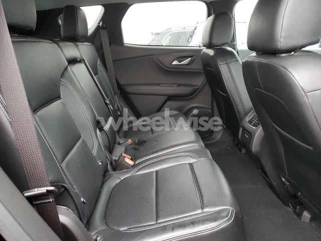 Photo 3 of 2022 CHEVROLET BLAZER 2LT (VIN 3GNKBHR47NS165705)