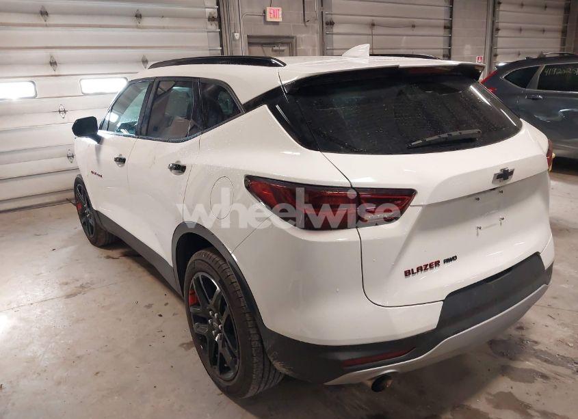 Photo 3 of 2024 Chevrolet Blazer AWD 2LT (VIN 3GNKBHR47RS159702)