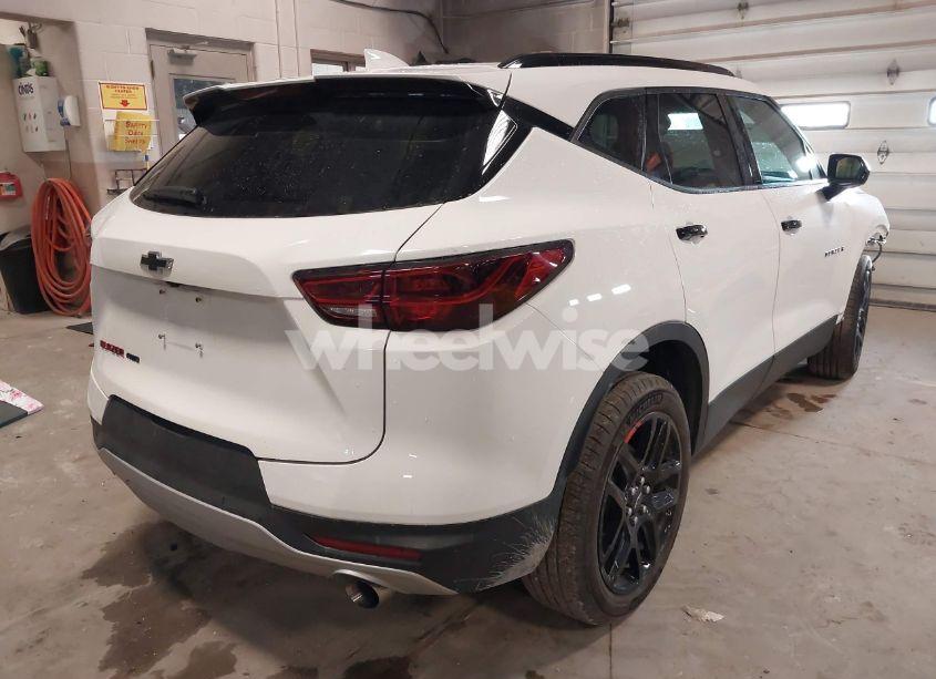 Photo 4 of 2024 Chevrolet Blazer AWD 2LT (VIN 3GNKBHR47RS159702)