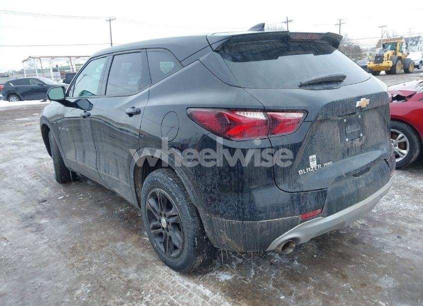 Photo 3 of 2022 Chevrolet Blazer AWD 2LT (VIN 3GNKBHR49NS132771)