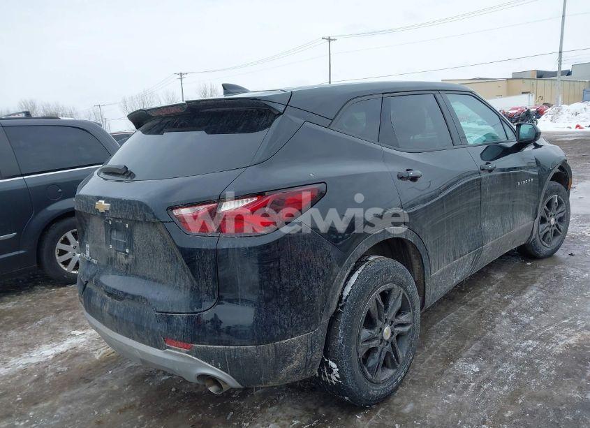 Photo 4 of 2022 Chevrolet Blazer AWD 2LT (VIN 3GNKBHR49NS132771)