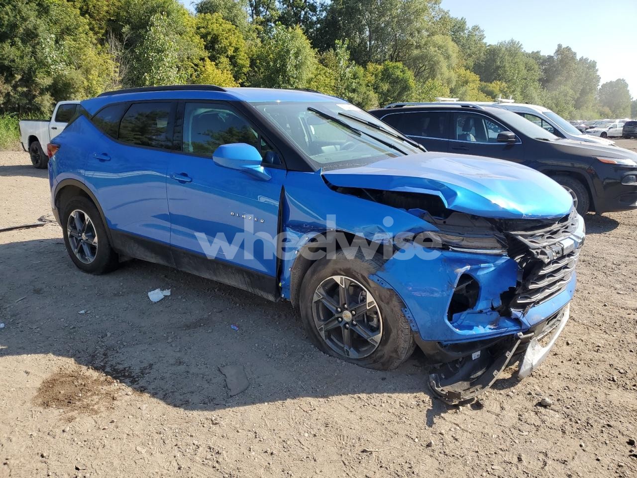 Photo 4 of 2025 CHEVROLET BLAZER 2LT (VIN 3GNKBHR49SS135049)