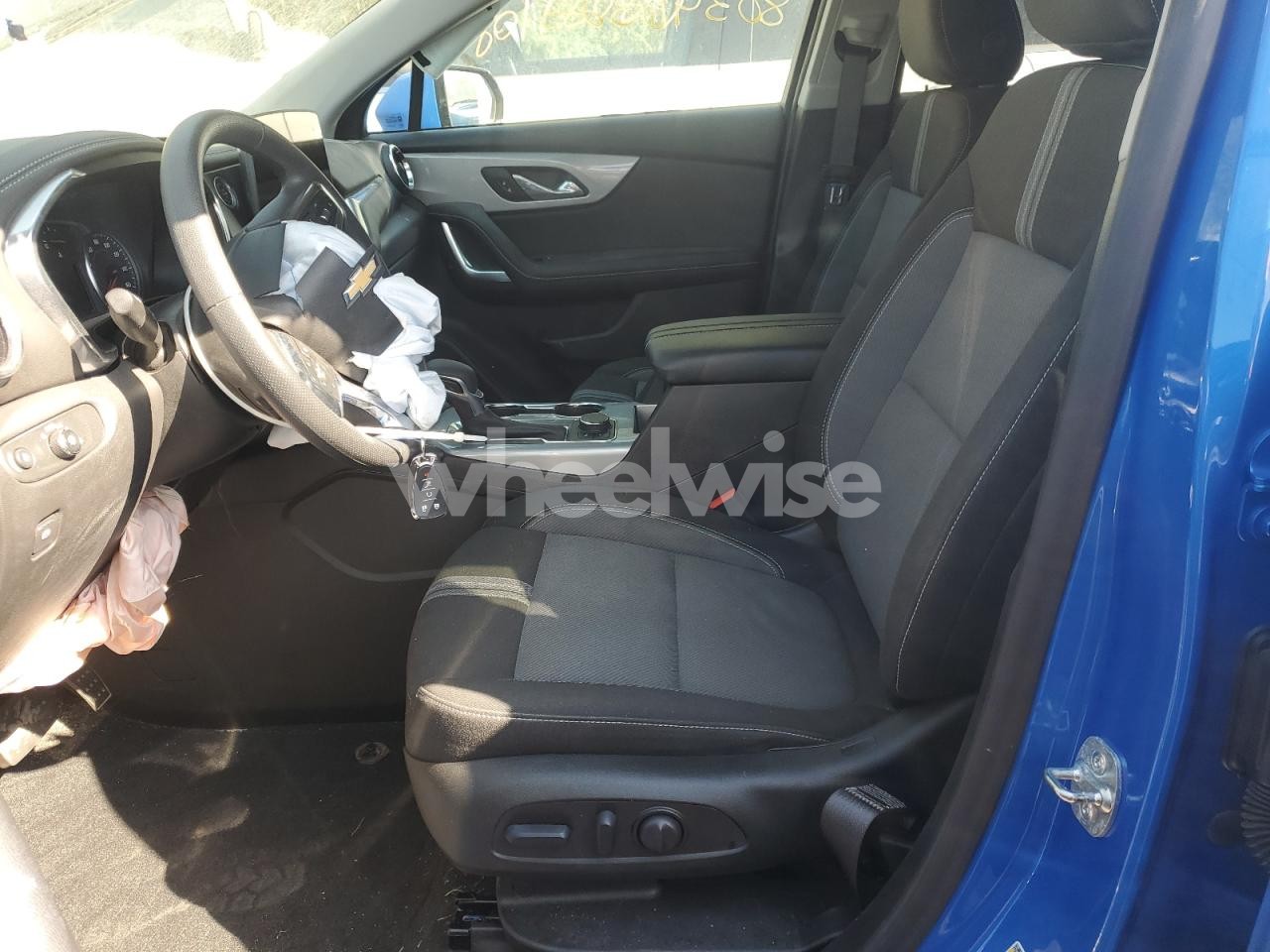 Photo 7 of 2025 CHEVROLET BLAZER 2LT (VIN 3GNKBHR49SS135049)
