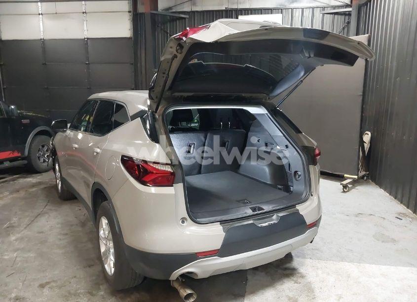 Photo 3 of 2021 Chevrolet Blazer AWD 2LT (VIN 3GNKBHR4XMS587238)