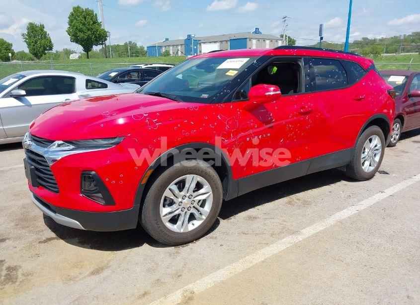 Photo 2 of 2022 Chevrolet Blazer AWD 2LT (VIN 3GNKBHR4XNS176035)