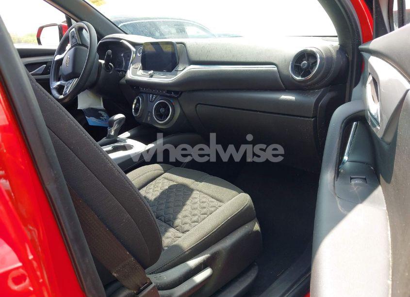 Photo 5 of 2022 Chevrolet Blazer AWD 2LT (VIN 3GNKBHR4XNS176035)