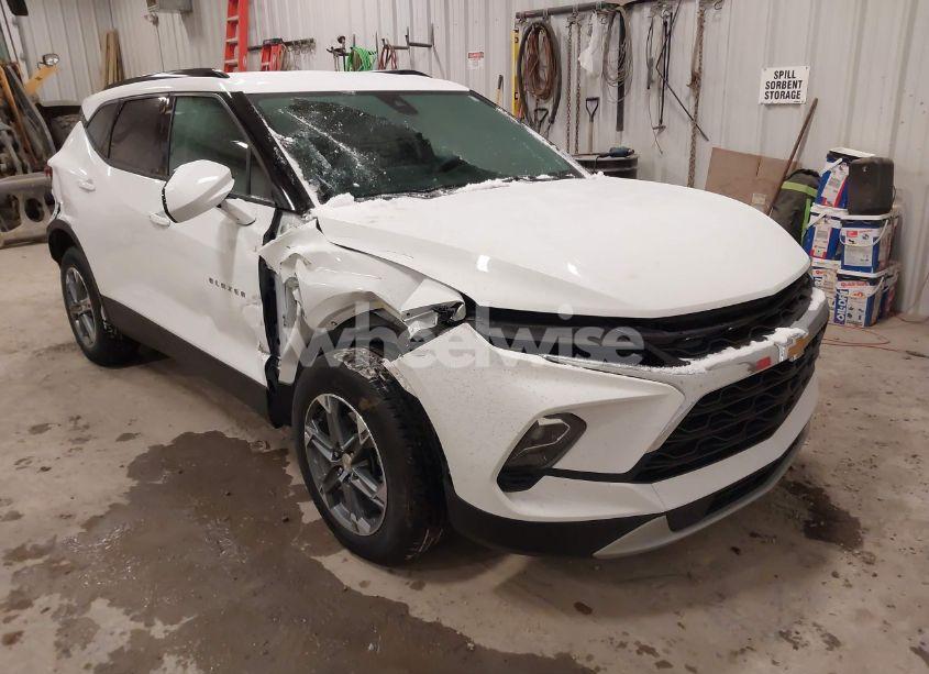 2024 Chevrolet Blazer AWD 2LT (VIN 3GNKBHR4XRS172301) main photo