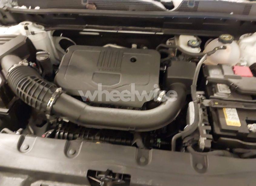 Photo 10 of 2024 Chevrolet Blazer AWD 2LT (VIN 3GNKBHR4XRS172301)