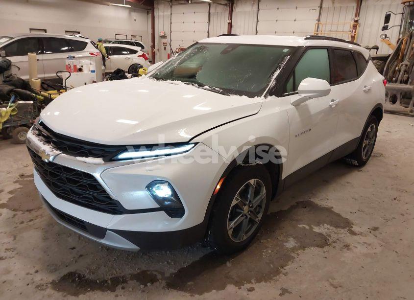 Photo 2 of 2024 Chevrolet Blazer AWD 2LT (VIN 3GNKBHR4XRS172301)