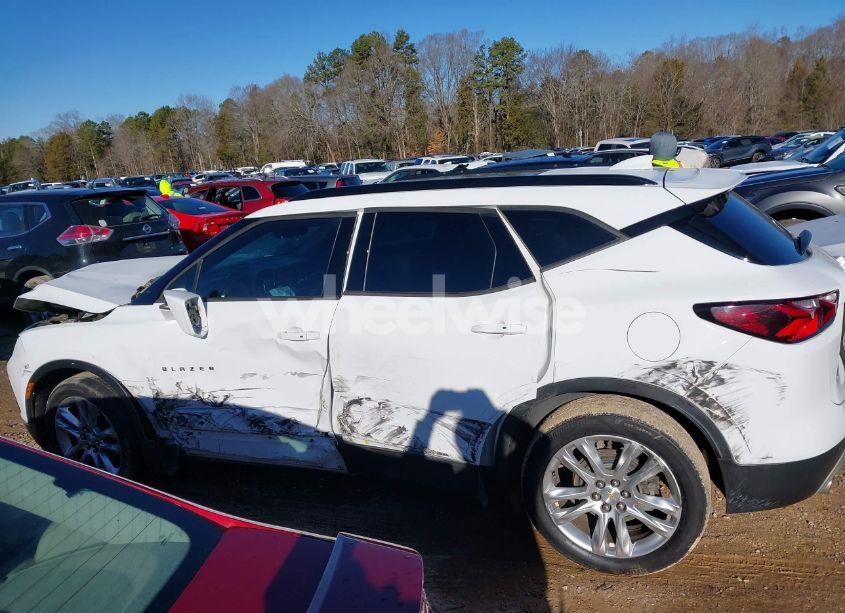 Photo 14 of 2019 Chevrolet Blazer (VIN 3GNKBHRS0KS661570)