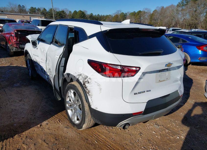 Photo 3 of 2019 Chevrolet Blazer (VIN 3GNKBHRS0KS661570)