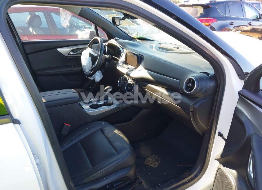 Photo 5 of 2019 Chevrolet Blazer (VIN 3GNKBHRS0KS661570)