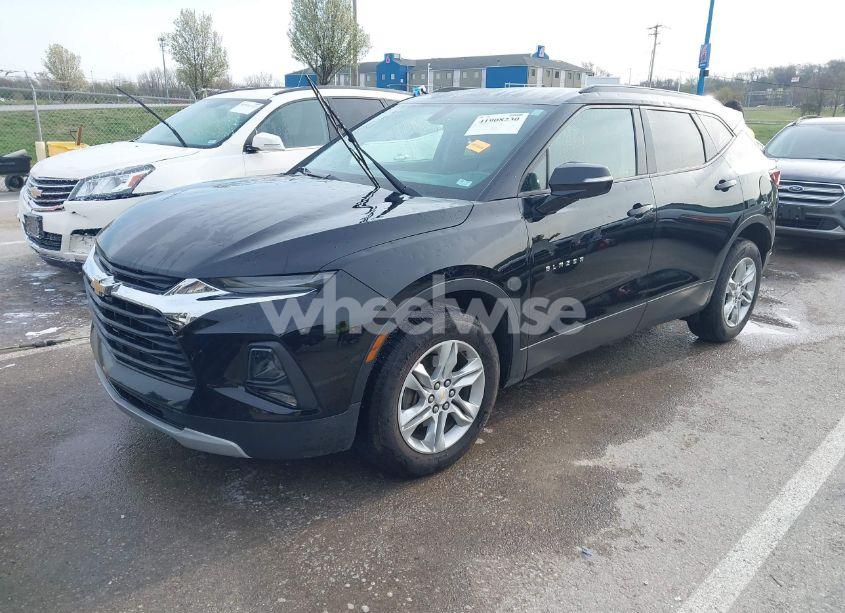 Photo 2 of 2020 Chevrolet Blazer AWD 2LT (VIN 3GNKBHRS0LS561356)