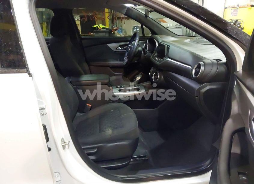 Photo 5 of 2020 Chevrolet Blazer AWD 2LT (VIN 3GNKBHRS0LS607557)