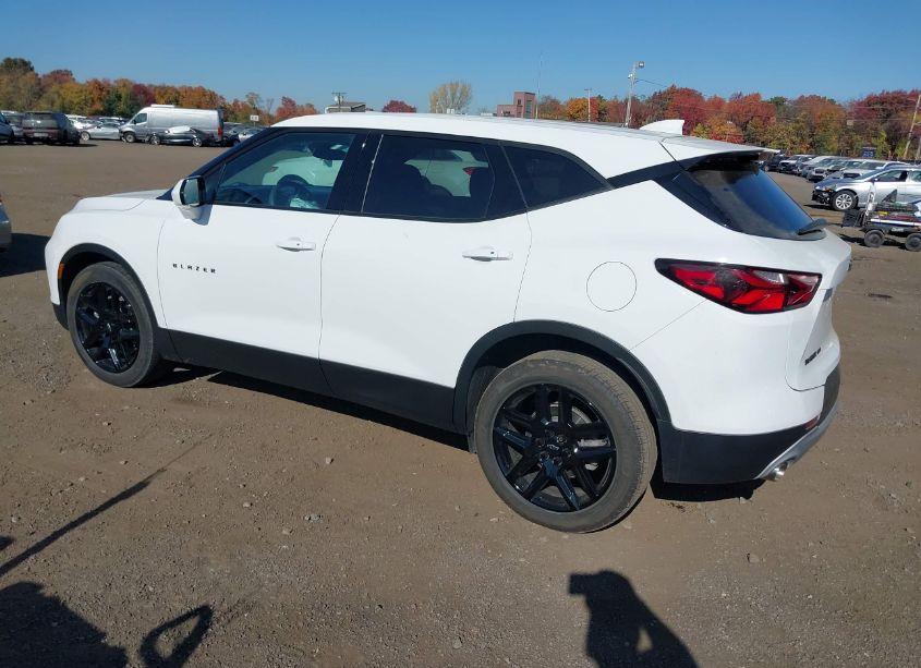 Photo 3 of 2021 Chevrolet Blazer AWD 2LT (VIN 3GNKBHRS0MS571693)