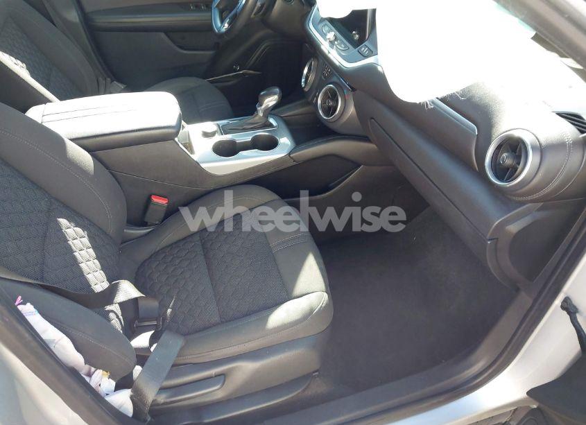 Photo 5 of 2020 Chevrolet Blazer AWD 2LT (VIN 3GNKBHRS1LS630913)