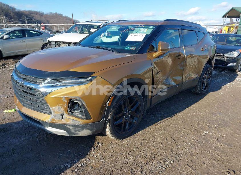 Photo 2 of 2019 Chevrolet Blazer (VIN 3GNKBHRS2KS679049)