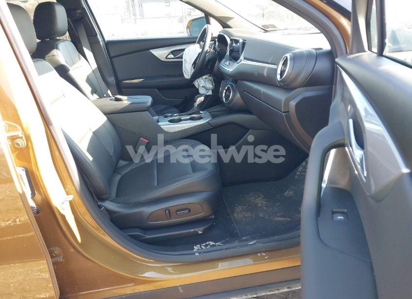 Photo 5 of 2019 Chevrolet Blazer (VIN 3GNKBHRS2KS679049)