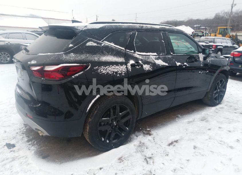 Photo 4 of 2021 Chevrolet Blazer AWD 2LT (VIN 3GNKBHRS6MS540867)