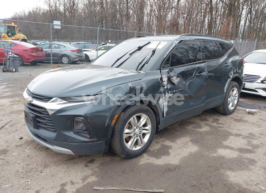 Photo 2 of 2019 Chevrolet Blazer (VIN 3GNKBHRS7KS586494)