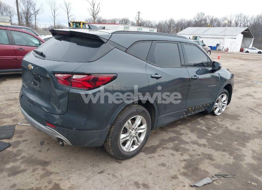Photo 4 of 2019 Chevrolet Blazer (VIN 3GNKBHRS7KS586494)
