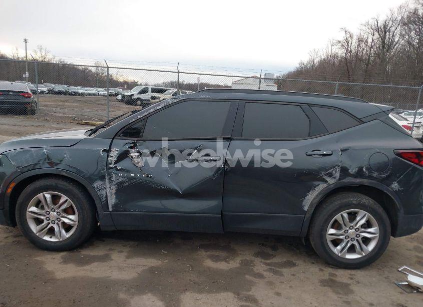 Photo 6 of 2019 Chevrolet Blazer (VIN 3GNKBHRS7KS586494)