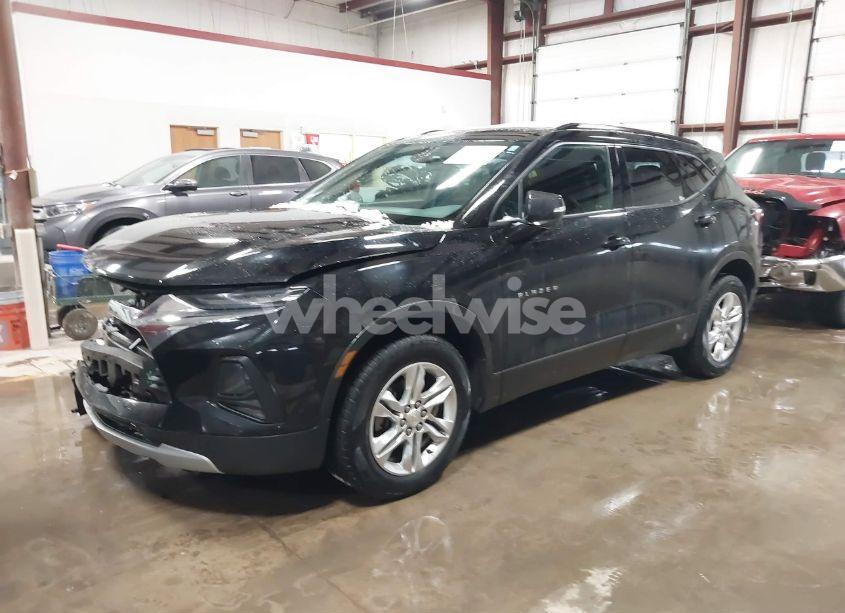 Photo 2 of 2020 Chevrolet Blazer AWD 2LT (VIN 3GNKBHRS7LS600394)