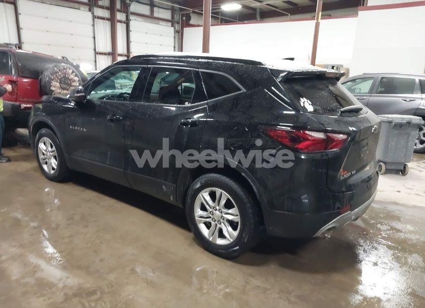 Photo 3 of 2020 Chevrolet Blazer AWD 2LT (VIN 3GNKBHRS7LS600394)