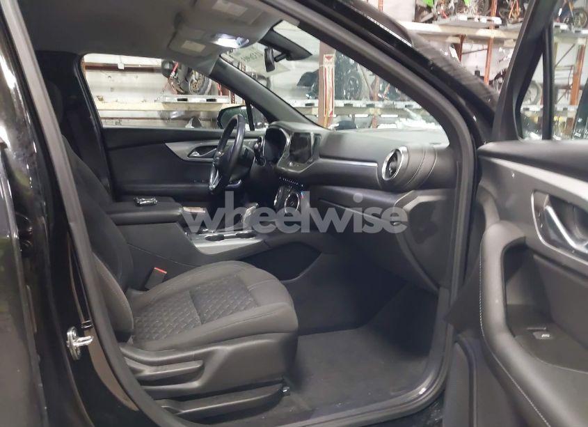 Photo 5 of 2020 Chevrolet Blazer AWD 2LT (VIN 3GNKBHRS7LS600394)