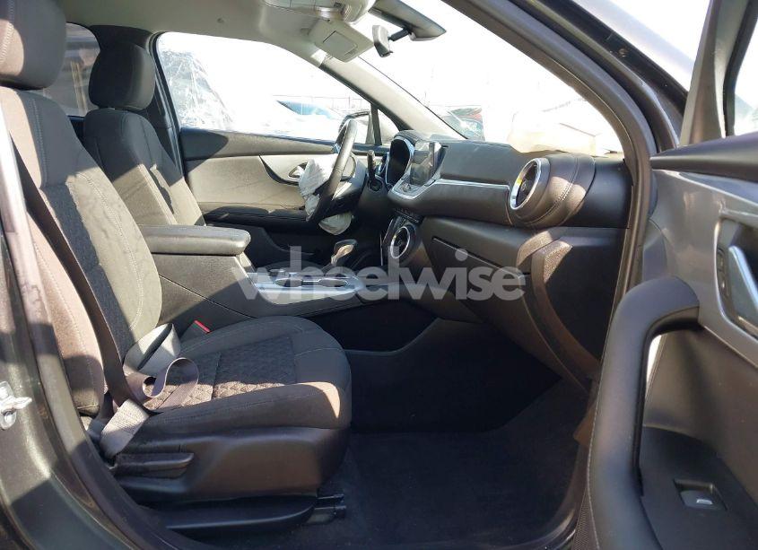 Photo 5 of 2020 Chevrolet Blazer AWD 2LT (VIN 3GNKBHRS7LS604865)