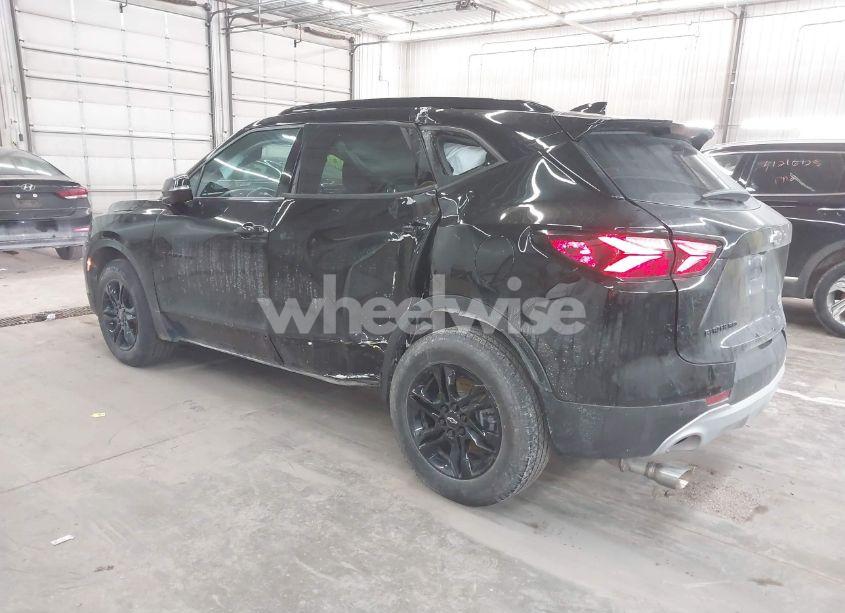 Photo 3 of 2021 Chevrolet Blazer AWD 2LT (VIN 3GNKBHRS7MS503648)