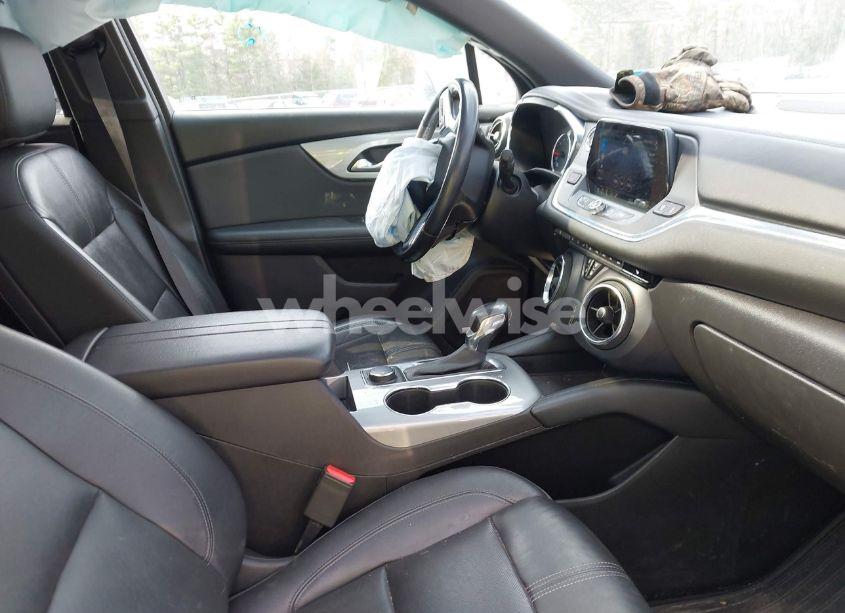 Photo 5 of 2019 Chevrolet Blazer (VIN 3GNKBHRSXKS591317)