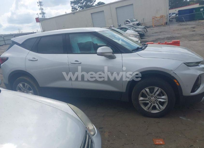 Photo 13 of 2021 Chevrolet Blazer AWD 2LT (VIN 3GNKBHRSXMS502378)