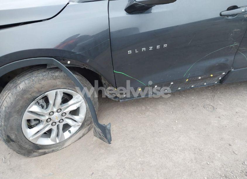 Photo 6 of 2021 Chevrolet Blazer AWD 2LT (VIN 3GNKBHRSXMS580076)